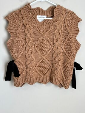 NWOT Hyacinth House Sweater Vest Sleeveless Cableknit Sz Small Tan
